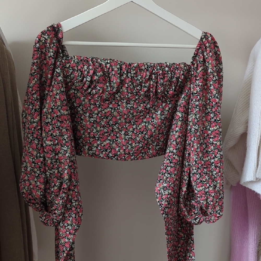 Floral Puff Sleeve Top
